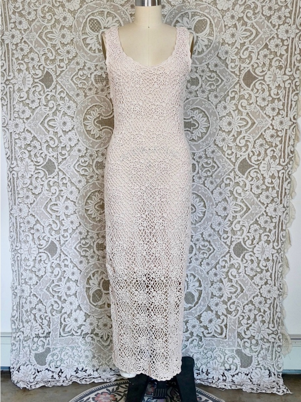 1990s Newport News ivory cream lace crochet full length dress size L.